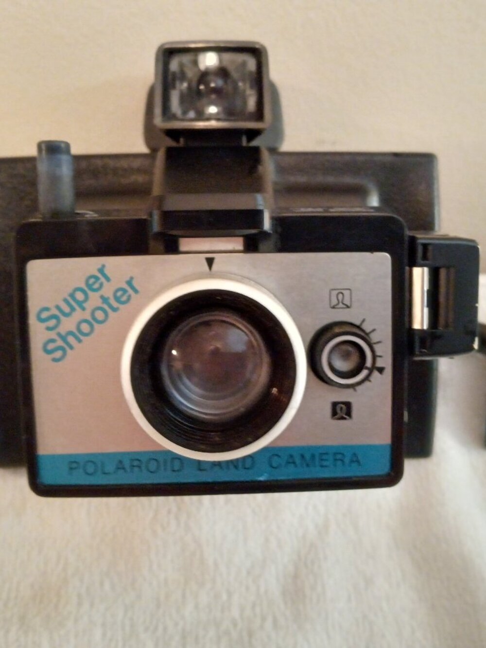 Vintage 1970's Super Shooter Polaroid Land Camera